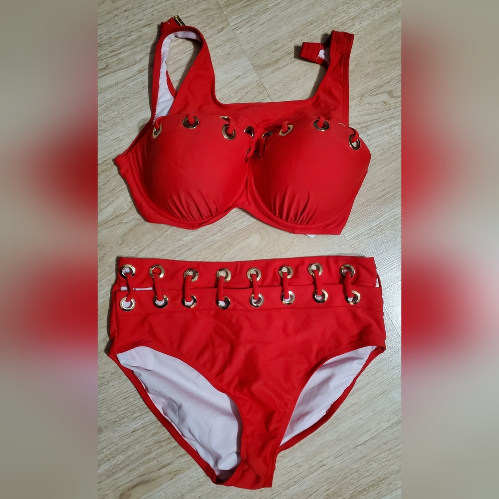 NEW Gabifresh swimsuit
